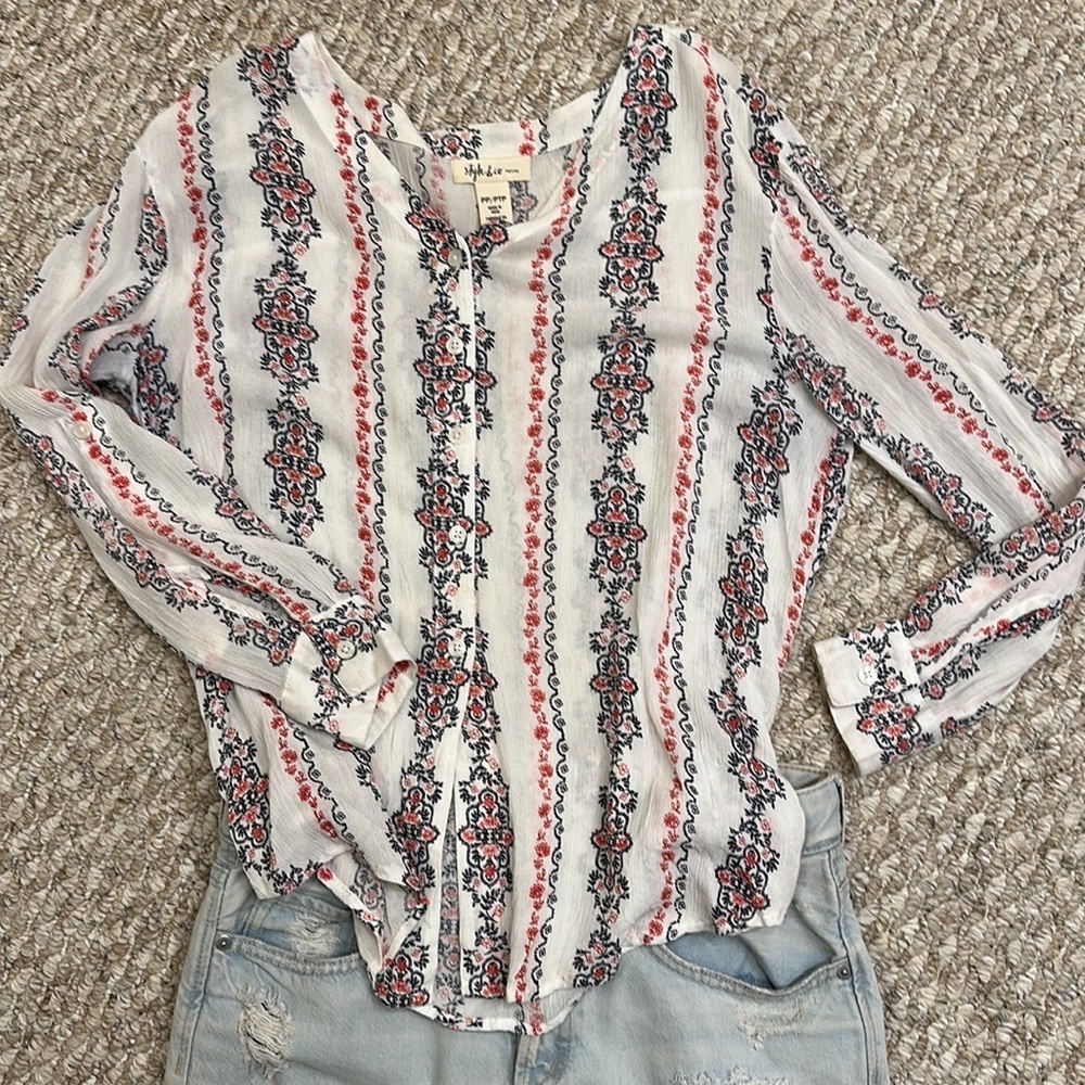 🔥Style and Co button up paisley shirt with roll up sleeves BOHO